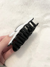 Load image into Gallery viewer, Cowboy Hat Claw Clip