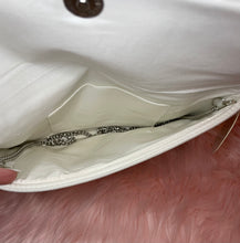 Load image into Gallery viewer, MULTI WAVE Beaded Clutch
