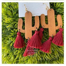 Load image into Gallery viewer, Cactus Tassel Earrings
