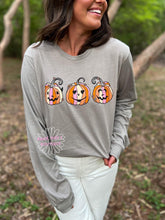 Load image into Gallery viewer, Tres Pumpkins Long Sleeve Tee
