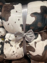 Load image into Gallery viewer, Cow Print Plush Blankets 50”x60”
